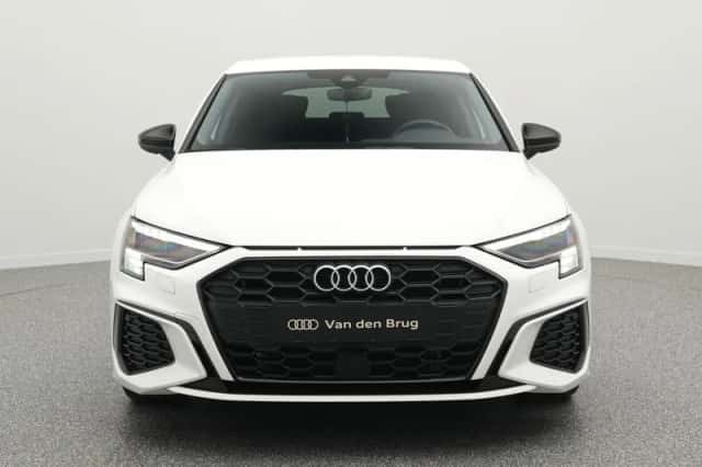 Audi A3 (2024) thumbnail 5
