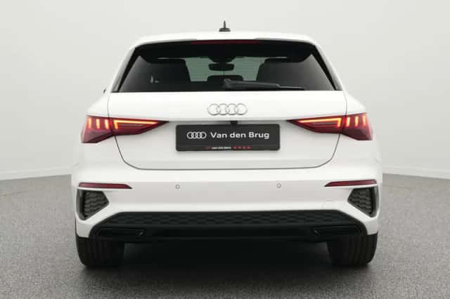 Audi A3 (2024) thumbnail 6