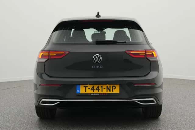 Volkswagen Golf (2021) thumbnail 6