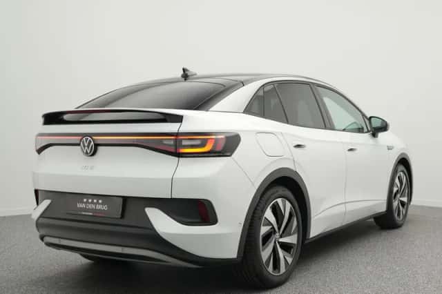 Volkswagen ID.5 (2022) thumbnail 2