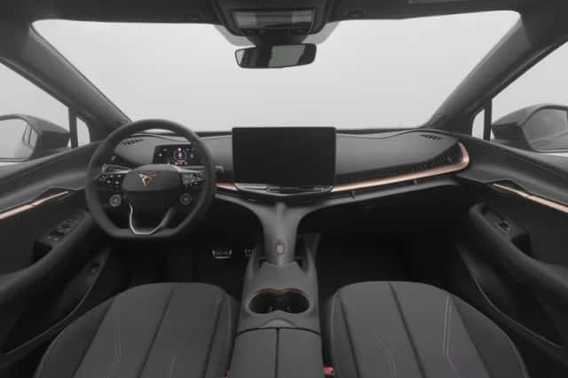 CUPRA Tavascan (2026) thumbnail 3