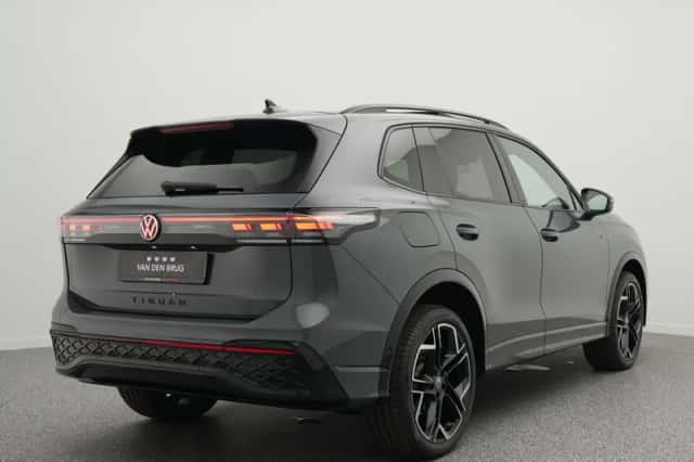Volkswagen Tiguan (2025) thumbnail 2