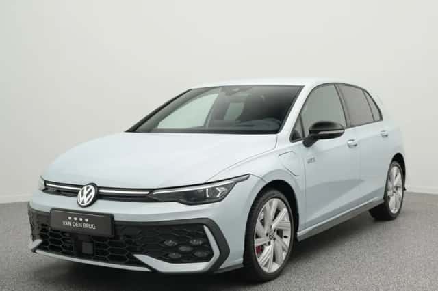 Volkswagen Golf (2025) thumbnail 1