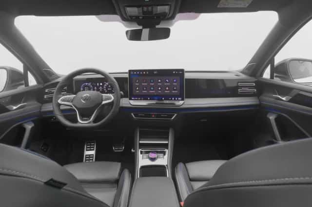 Volkswagen Tiguan (2025) thumbnail 3