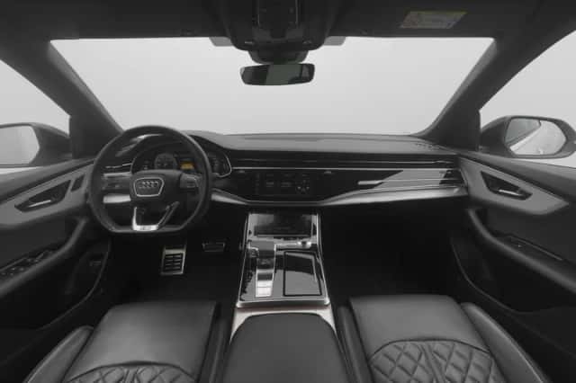 Audi Q8 (2022) thumbnail 3