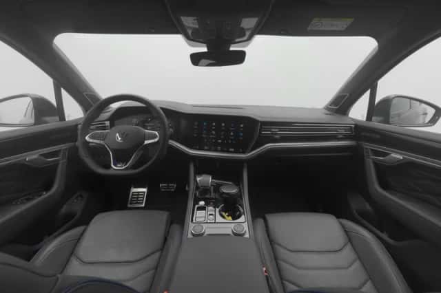 Volkswagen Touareg (2025) thumbnail 3