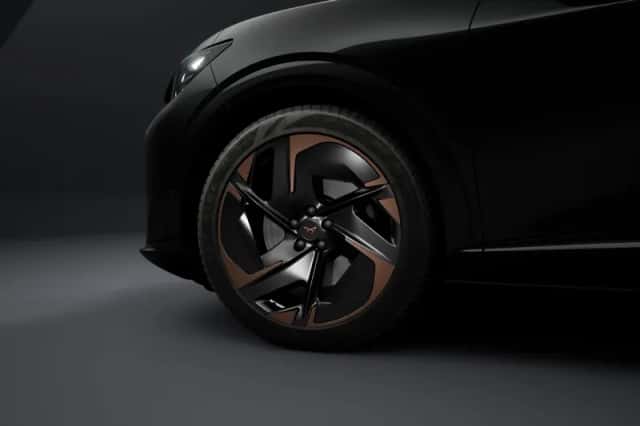 CUPRA Tavascan (2026) thumbnail 5