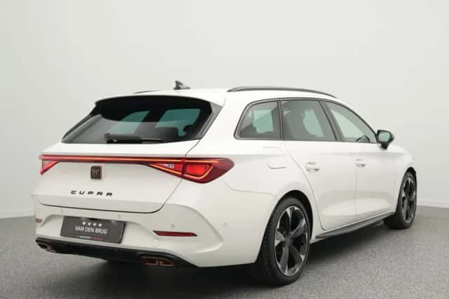 CUPRA Leon Sportstourer (2023) thumbnail 2