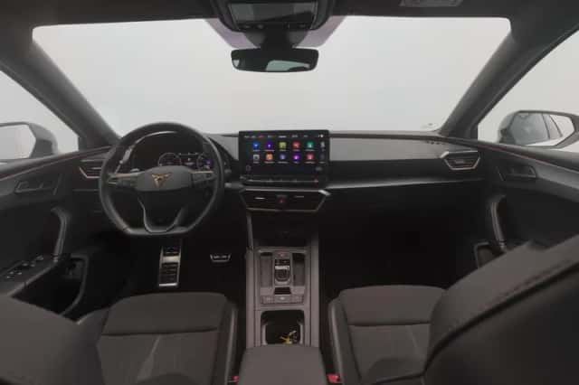 CUPRA Leon Sportstourer (2023) thumbnail 3