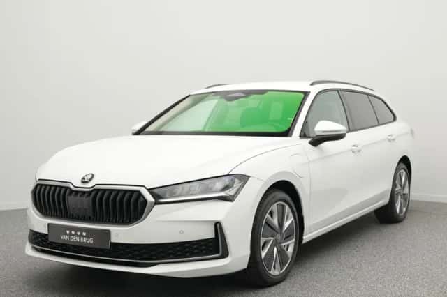 Škoda Superb (2025) thumbnail 1