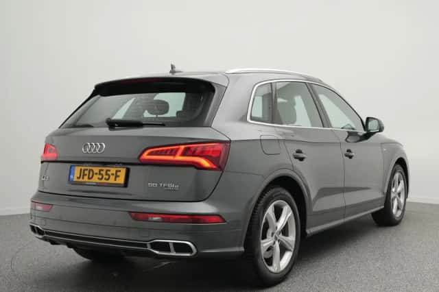 Audi Q5 (2019) thumbnail 2