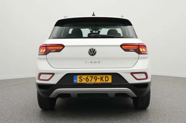 Volkswagen T-Roc (2022) thumbnail 6
