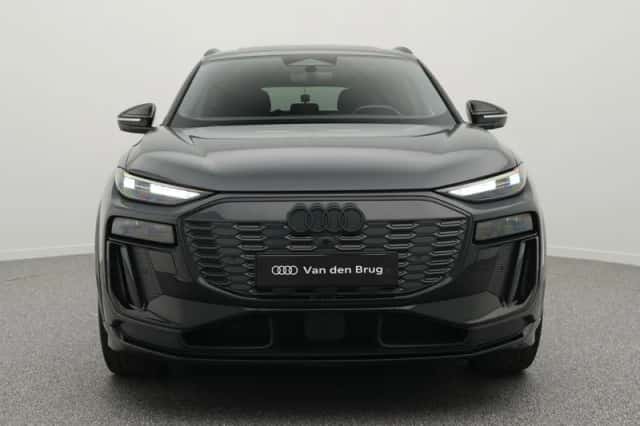 Audi Q6 e-tron (2024) thumbnail 5