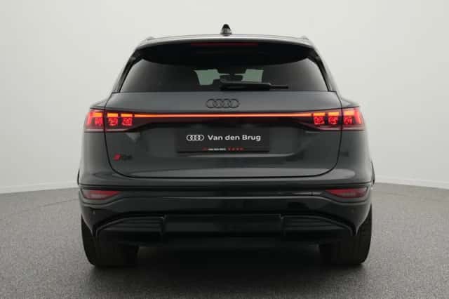 Audi Q6 e-tron (2024) thumbnail 6