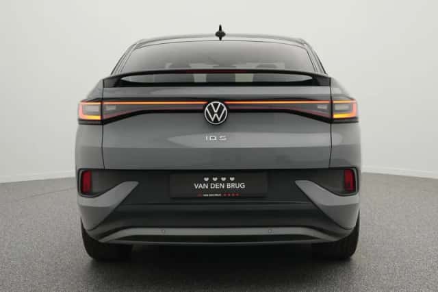 Volkswagen ID.5 (2023) thumbnail 6