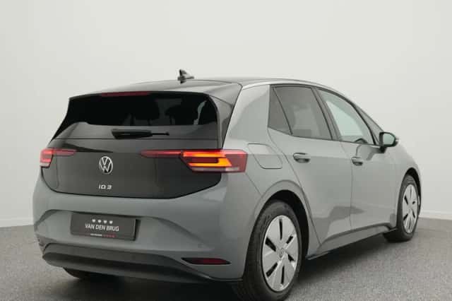 Volkswagen ID.3 (2024) thumbnail 2
