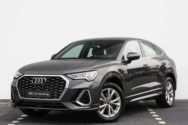 Audi Q3 (2022) thumbnail 1