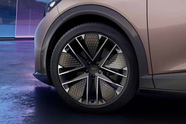 CUPRA Tavascan (2026) thumbnail 5