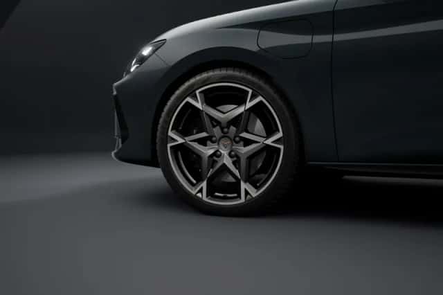 CUPRA Leon (2026) thumbnail 5