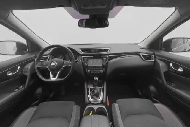 Nissan Qashqai (2019) thumbnail 3