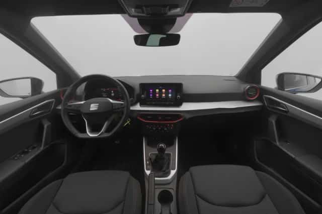 SEAT Arona (2025) thumbnail 4