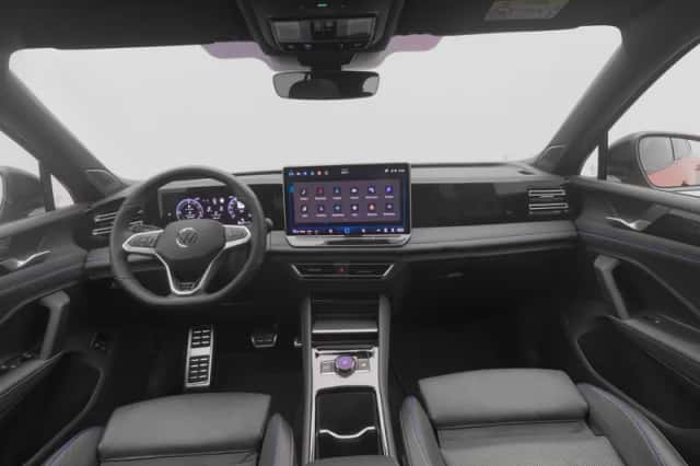 Volkswagen Tiguan (2025) thumbnail 3