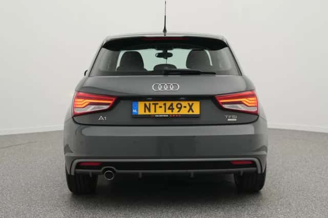 Audi A1 (2016) thumbnail 6