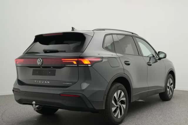 Volkswagen Tiguan (2026) thumbnail 2