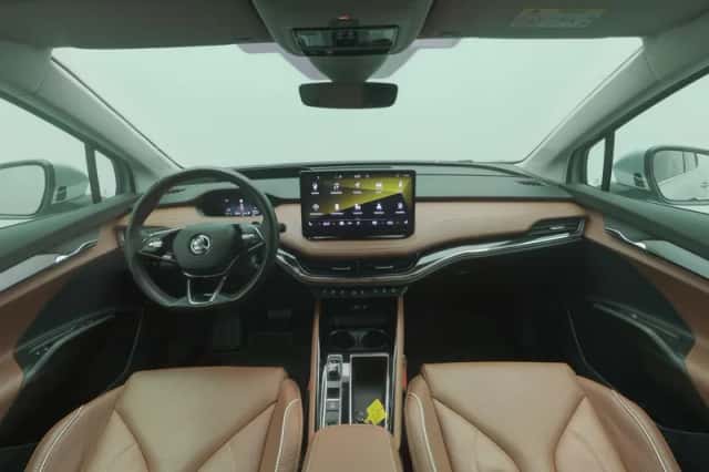 Škoda Enyaq (2021) thumbnail 3