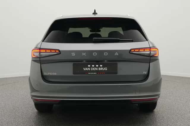 Škoda Superb (2025) thumbnail 4