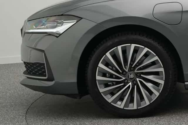 Škoda Superb (2025) thumbnail 5