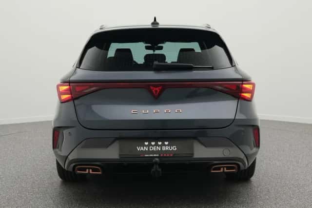 CUPRA Leon Sportstourer (2024) thumbnail 4