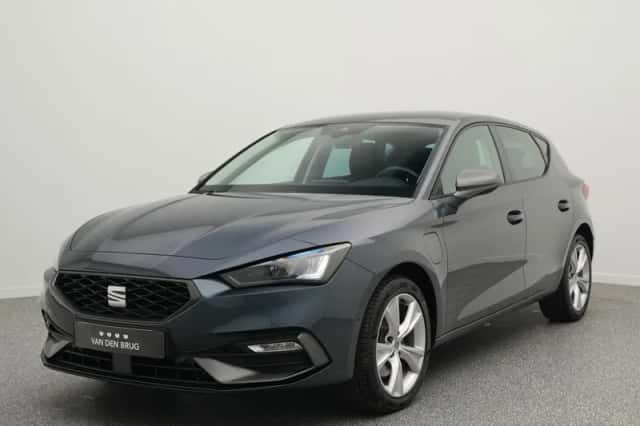 SEAT Leon (2023) thumbnail 1
