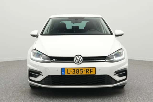 Volkswagen Golf (2019) thumbnail 5