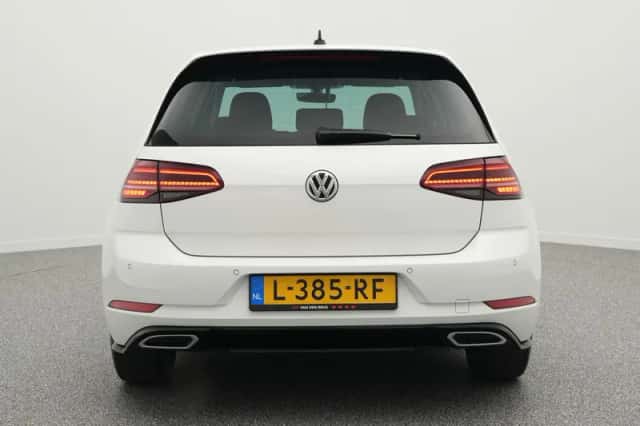 Volkswagen Golf (2019) thumbnail 6