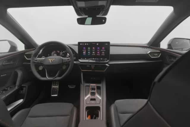 CUPRA Leon (2026) thumbnail 3
