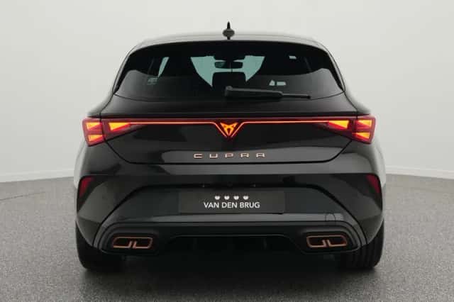 CUPRA Leon (2026) thumbnail 5