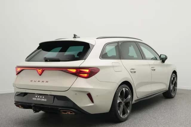 CUPRA Leon Sportstourer (2026) thumbnail 2