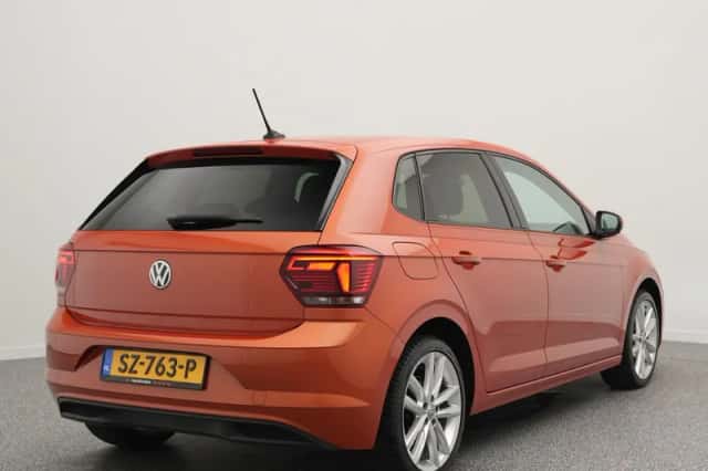 Volkswagen Polo (2018) thumbnail 2