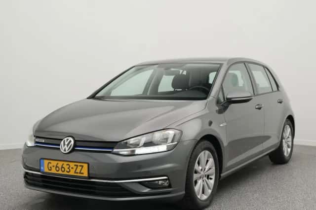 Volkswagen Golf (2019) thumbnail 1