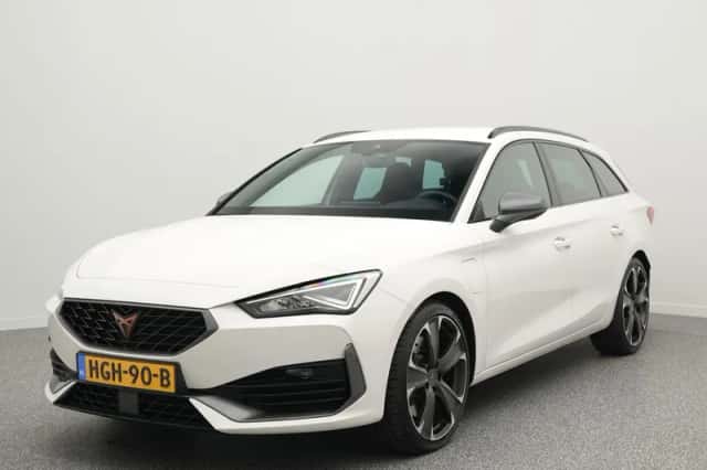 CUPRA Leon Sportstourer (2022) thumbnail 1
