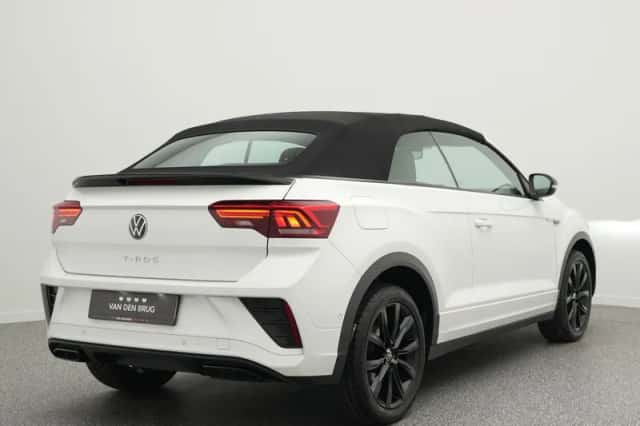 Volkswagen T-Roc (2024) thumbnail 4