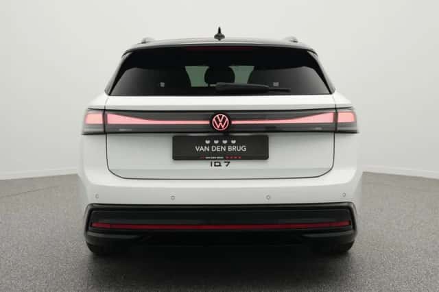 Volkswagen ID.7 (2025) thumbnail 6