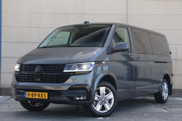 Volkswagen Transporter (2024) thumbnail 1
