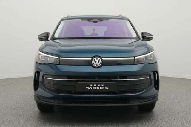 Volkswagen Tiguan (2025) thumbnail 5