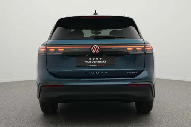 Volkswagen Tiguan (2025) thumbnail 6