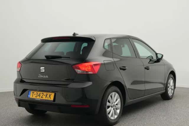 SEAT Ibiza (2023) thumbnail 2