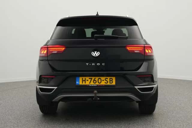 Volkswagen T-Roc (2020) thumbnail 6
