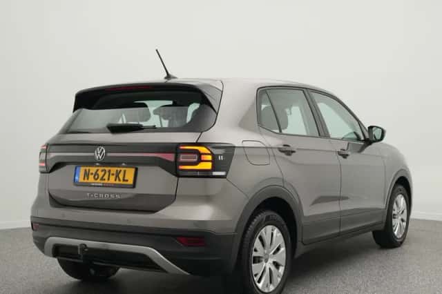 Volkswagen T-Cross (2021) thumbnail 2