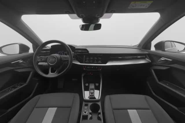 Audi A3 (2023) thumbnail 3